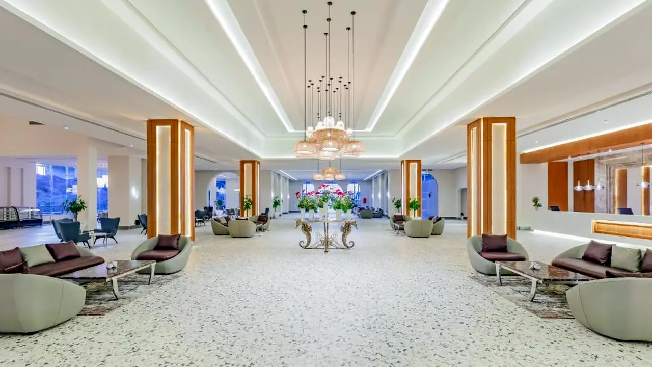 الفندق الباتروس فيتا ريزورت - بورتوفينو - مرسى علم